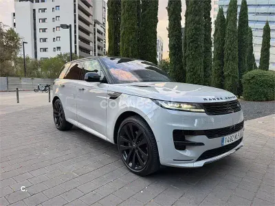 Usado Land Rover Range Rover Sport SE Dynamic 300 CV (220 kW) 2023 Gris / plata SUV