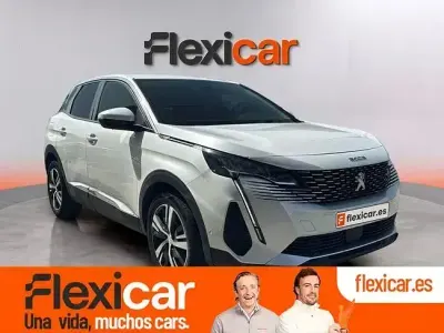 Usado Peugeot 3008 Allure 130 CV (95 kW) 2021 Blanco SUV