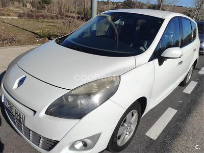 Usado Renault Scénic III Dynamique 130 CV (95 kW) 2011 Blanco Monovolumen