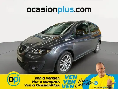 Usado Seat Altea Ecomotive 105 CV (77 kW) 2011 Gris Monovolumen