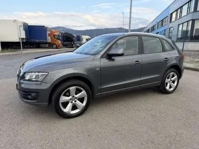 Usado Audi Q5 Ambiente 143 HP (105 kW) 2012 Cinzento SUV