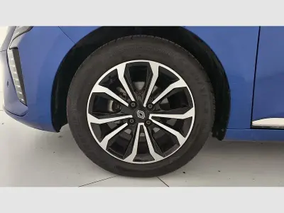 Usado Renault Clio V Techno 100 CV (73 kW) 2025 Azul Berlina