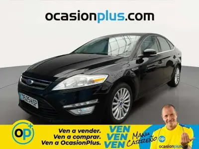 Usado Ford Mondeo Limited 140 CV (102 kW) 2013 Negro Berlina