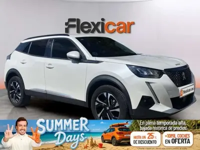 Usado Peugeot 2008 Allure 131 CV (96 kW) 2020 Blanco SUV