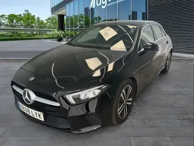 Usado Mercedes A180 136 CV (100 kW) 2022 Negro Berlina