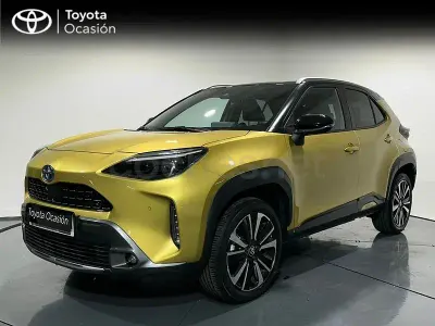 Usado Toyota Yaris Cross Edition 116 CV (85 kW) 2022 Amarillo SUV