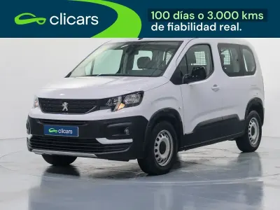 Begagnad Peugeot Rifter Business-Line 100 HK (73 kW) 2023 Vit Minibuss