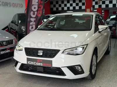 Usado Seat Ibiza Style 110 CV (80 kW) 2023 Blanco Utilitario