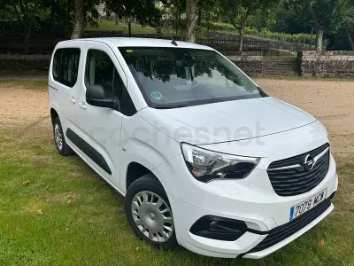 Usado Opel Combo Life Edition+ 102 CV (75 kW) 2022 Blanco Monovolumen