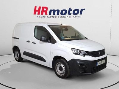 Käytetty Peugeot Partner 110 HP (80 kW) 2021 Tila-auto