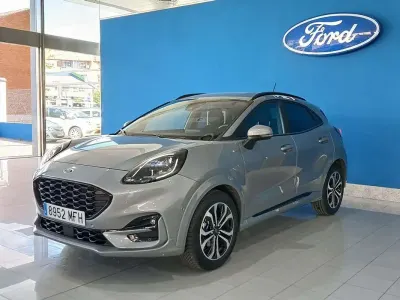 Usado Ford Puma ST-Line 125 CV (91 kW) 2023 Plateado SUV
