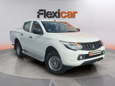 Usado Mitsubishi L200 154 CV (113 kW) 2019 Blanco Pickup/Camioneta