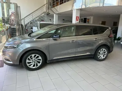 Usado Renault Espace Initiale Paris 160 CV (117 kW) 2015 Gris Monovolumen
