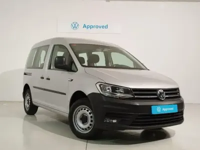 Usado VW Caddy 102 CV (75 kW) 2020 Gris plata Monovolumen