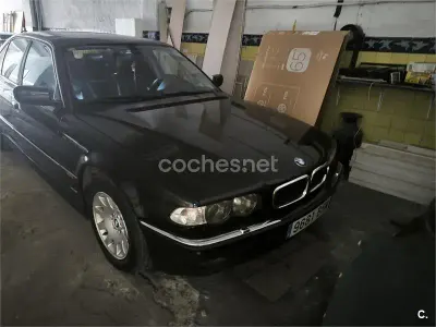Usado BMW 730 193 CV (141 kW) 2002 Negro Berlina