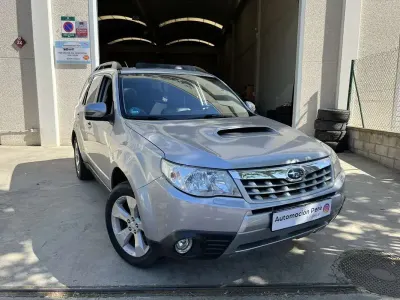 Usado Subaru Forester 147 CV (108 kW) 2012 Plateado SUV