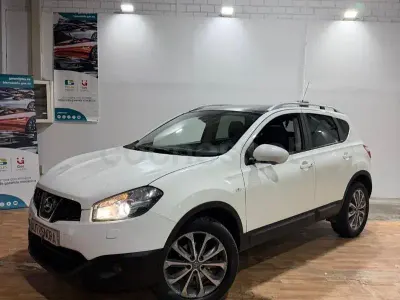 Occasion Nissan Qashqai Tekna 130 ch (95 kW) 2013 Blanc SUV