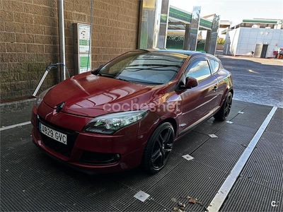 Rojo Usado 2010 Renault Mégane Dynamique Berlina | 6300 € (Precio justo)