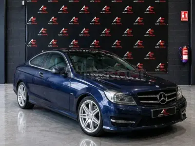 Usado Mercedes C250 204 CV (150 kW) 2013 Azul Coupe