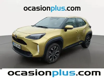 Usado Toyota Yaris Active 116 CV (85 kW) 2024 Oro Utilitario