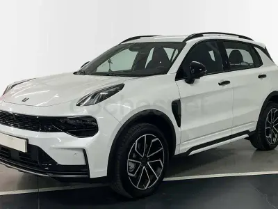 Usado Lynk & Co 01 276 CV (202 kW) 2026 Blanco SUV