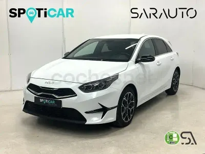 Usado Kia Ceed Style 100 CV (73 kW) 2025 Blanco Utilitario