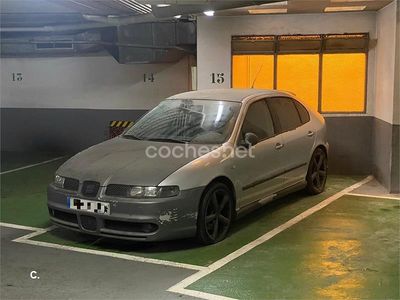 Gris / plata Usado 2004 Seat Leon FR Berlina | 5100 € (Precio justo)