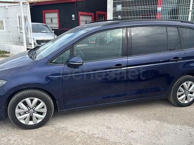Usado VW Touran Advance 115 CV (84 kW) 2016 Azul Monovolumen