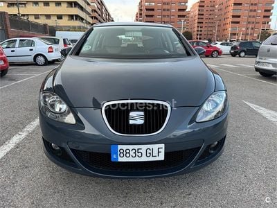 Gris / plata Usado 2009 Seat Leon Reference Berlina | 4950 € (Precio justo)