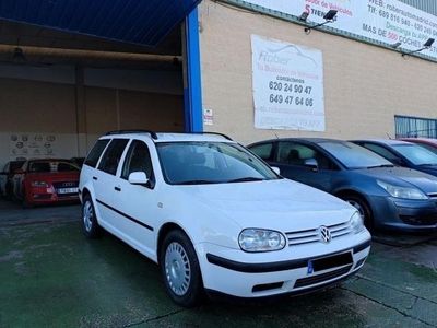 Usado VW Golf IV Conceptline 100 CV (73 kW) 2000 Blanco Familiar