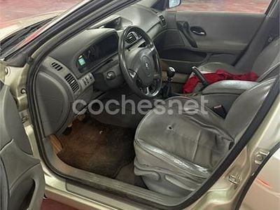 Usado Renault Laguna II Expression 120 CV (88 kW) 2001 Verde Berlina