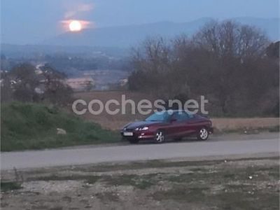 Rojo Usado 2000 Hyundai Coupé Coupe | 1500 €