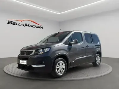 Usado Peugeot Rifter Active 110 CV (80 kW) 2020 Negro Monovolumen