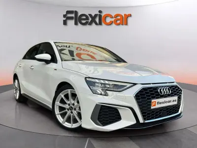 Używany Audi A3 Premium 150 KM (110 kW) 2023 Biały Sedan/Limuzyna