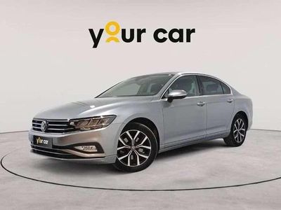 Gris / plata Usado 2021 VW Passat Executive Berlina | 21.900 € (Un poco caro)