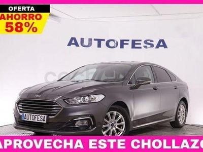 Usado Ford Mondeo Trend 120 CV (88 kW) 2019 Gris / plata Berlina