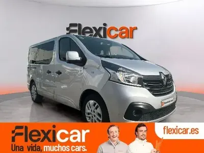 Usado Renault Trafic 120 CV (88 kW) 2018 Gris Monovolumen