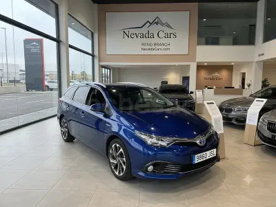 Usado Toyota Auris Hybrid