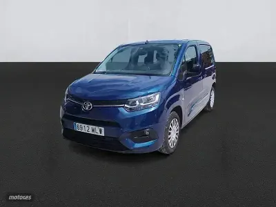 Usado Toyota Proace Verso City 131 CV (96 kW) 2023 Azul Familiar