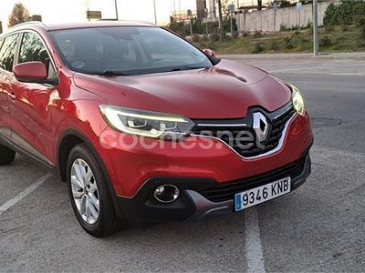 Usado Renault Kadjar Zen 130 CV (95 kW) 2018 Rojo SUV