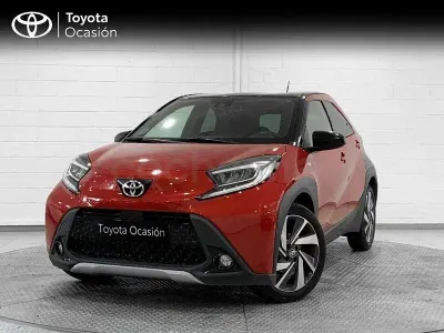 Usado Toyota Aygo X Edition 72 CV (52 kW) 2022 Rojo SUV