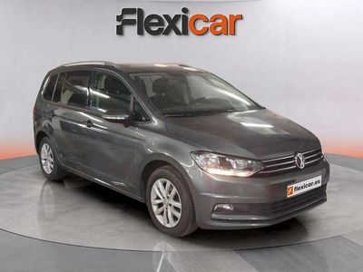 Gris Usado 2019 VW Touran Advance Monovolumen | 18.890 € (Precio justo)