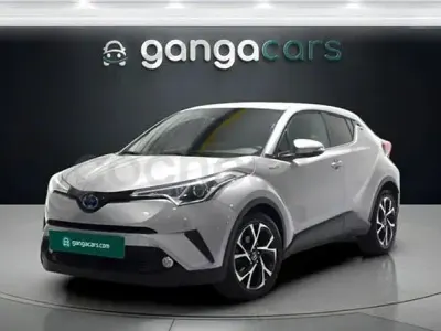 Begagnad Toyota C-HR Advance 122 HK (89 kW) 2020 Grå SUV