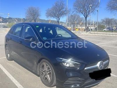 Usado Mercedes B180 122 CV (89 kW) 2020 Negro Monovolumen