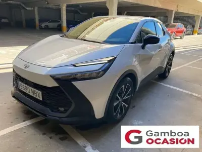 Usado Toyota C-HR Advance 141 CV (103 kW) 2025 Blanco SUV