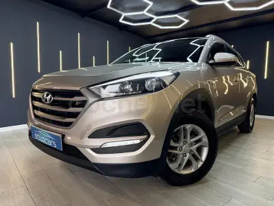Usado Hyundai Tucson 115 CV (84 kW) 2015 Beige SUV