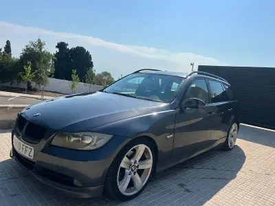 Usado BMW 320 163 CV (119 kW) 2006 Gris / plata Familiar