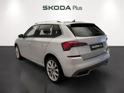 Usado Skoda Kamiq Style 150 CV (110 kW) 2023 Gris plata SUV