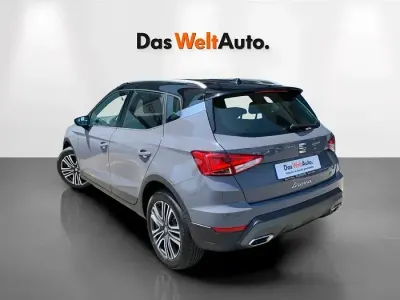 Usado Seat Arona FR 115 CV (84 kW) 2025 Gris SUV