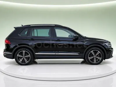 Usado VW Tiguan Life 150 CV (110 kW) 2022 Negro SUV